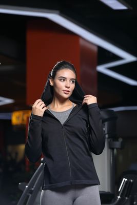 Full Zip Performance Hoodie met lange mouw Vocht wegnemen Regelmatige pasvorm